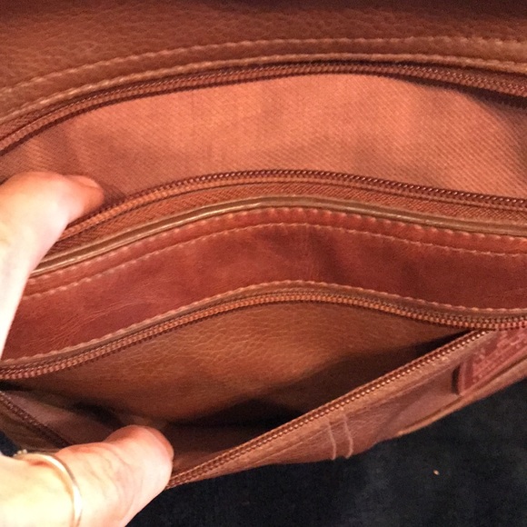 RELIC BROWN CROSSBODY BAG - Picture 9 of 13